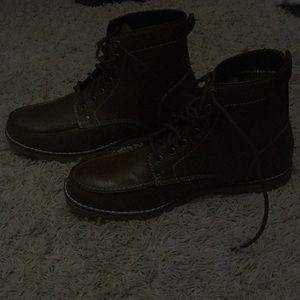 New Brown boots, good to go and do activities